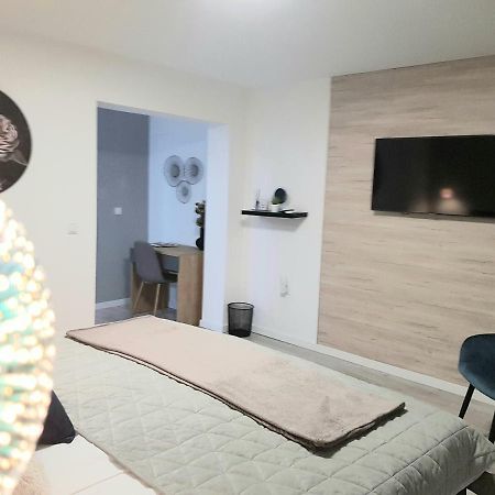 Rooms Vanteo Korenica Eksteriør bilde
