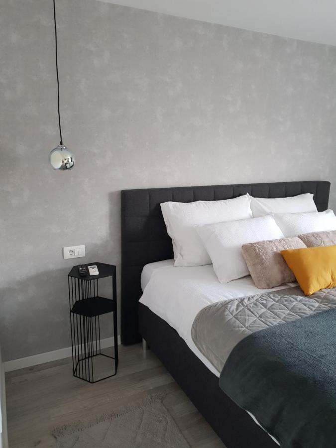 Rooms Vanteo Korenica Eksteriør bilde