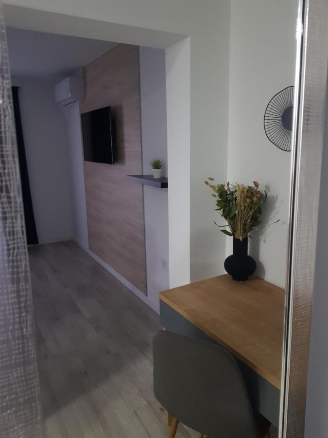 Rooms Vanteo Korenica Eksteriør bilde